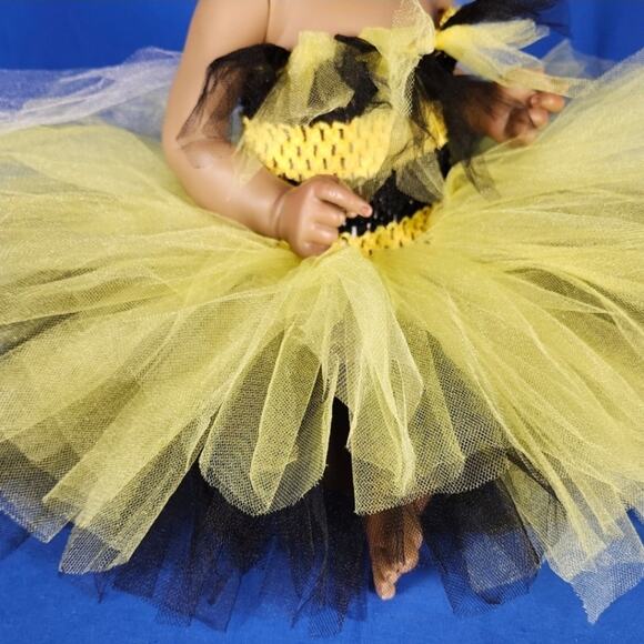 BLACK FRIDAY SALE - Baby TuTu Dress & Headband Black & Yellow Size NB - 6 Mos. - Picture 4 of 10